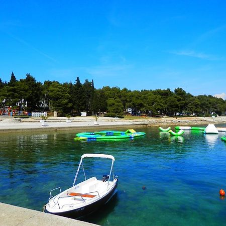 Apartments Nautica II Novigrad Istria Extérieur photo
